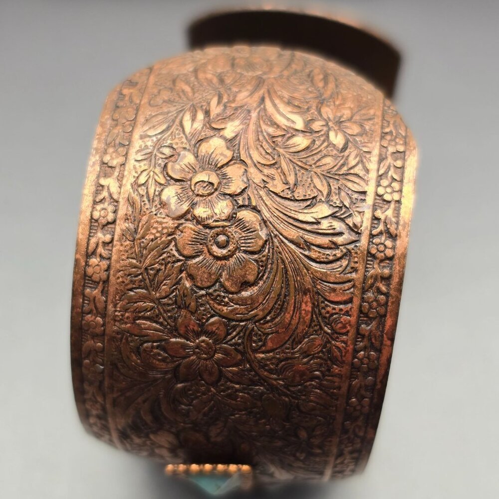 VTG Copper & Faux Turquoise Cuff Bracelet 7" Floral Embossed Design - Picture 6 of 10